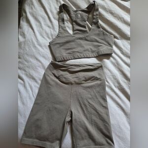 MATE the Label Pebble Racerback Sports Bra (M) and Bike Shorts (S)